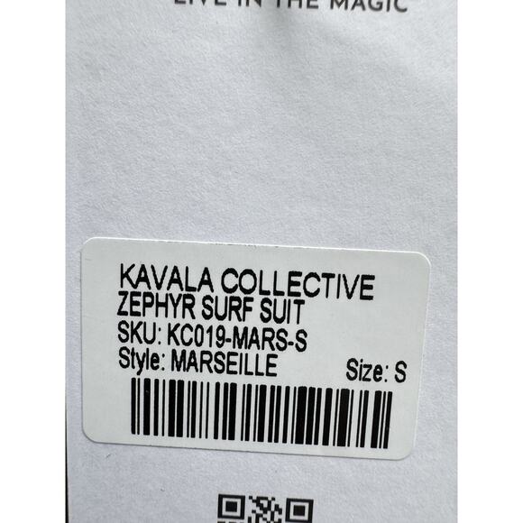 $138 Kavala Marseille Zephyr Surf Suit Small - Picture 4 of 5
